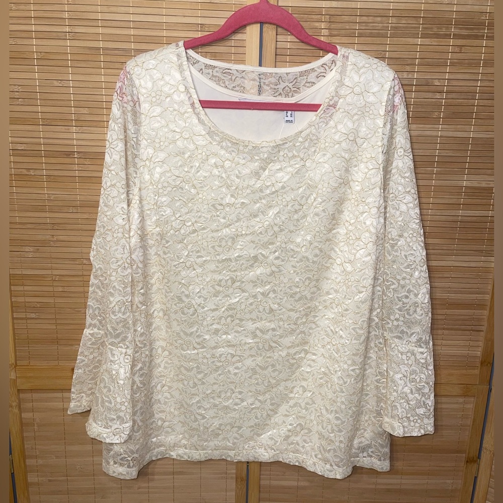 Isaac Mizrahi Live cream lace overlay blouse bell sleeves top NWT woman’s Large